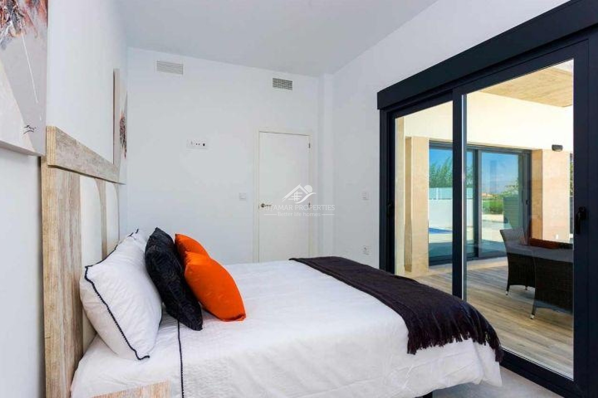 Neubau - Quad House - Daya Nueva - Centro