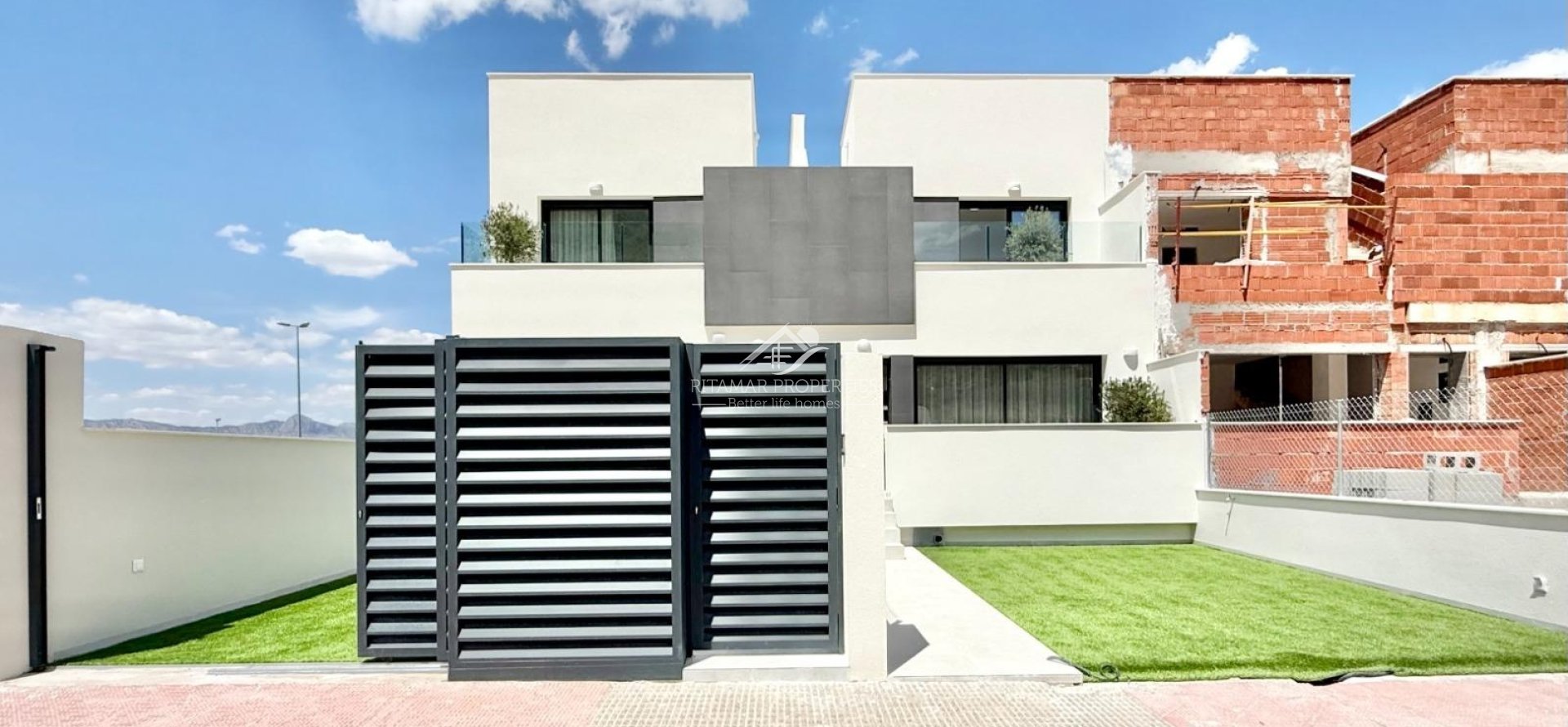 New build - Town House - Cox - San Fernando