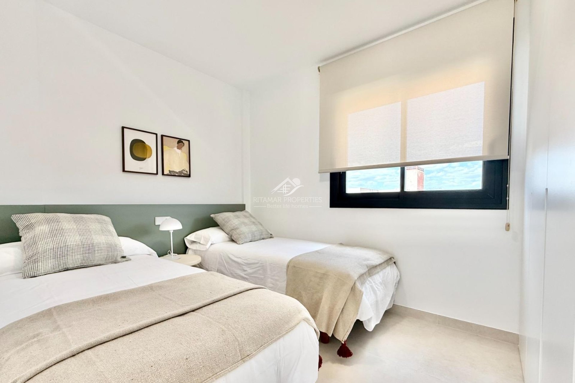 New build - Town House - Cox - San Fernando