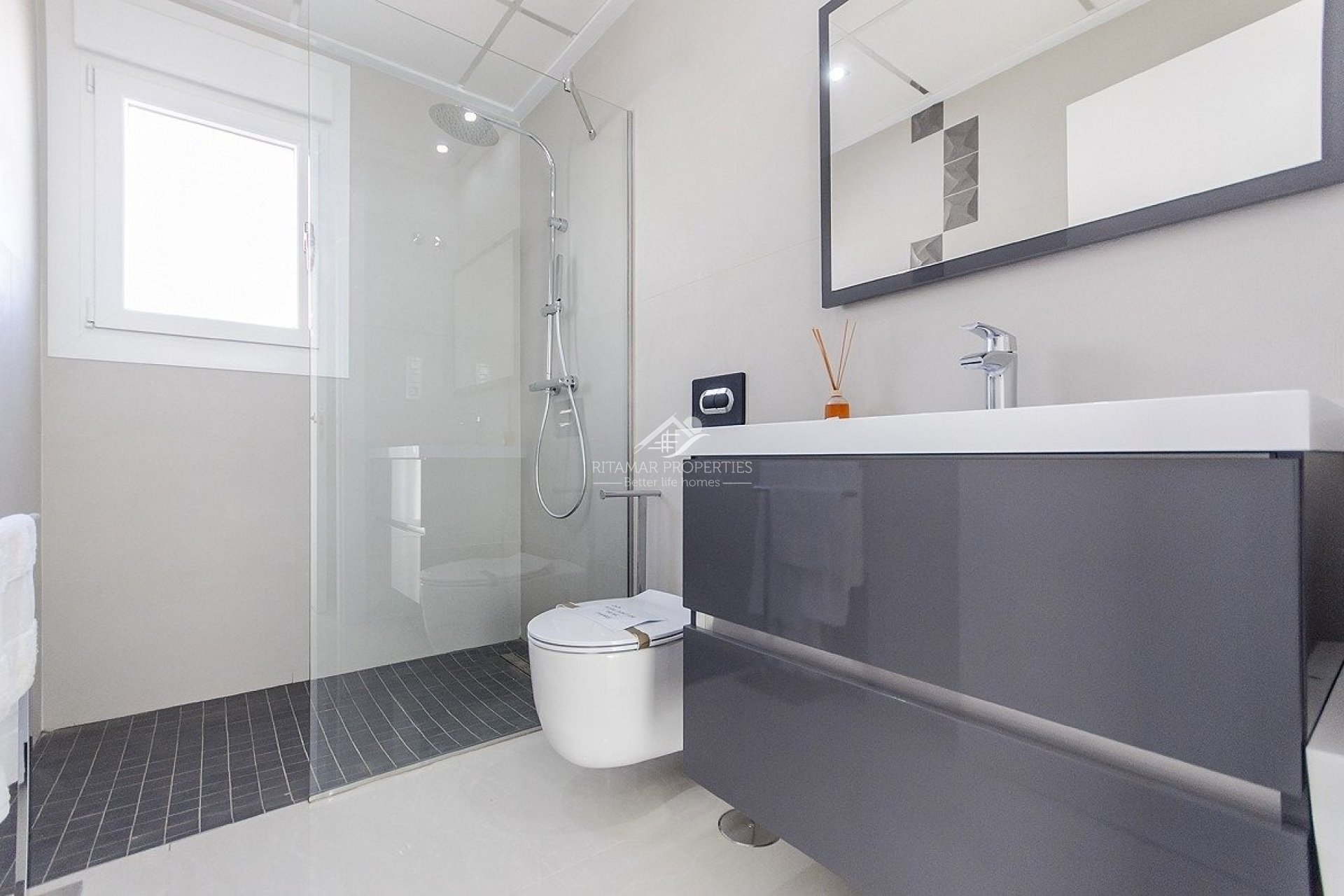 Obra Nueva - Villa - Los Montesinos - La Herrada