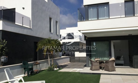 Resale - Villa - Guardamar del Segura - El Raso