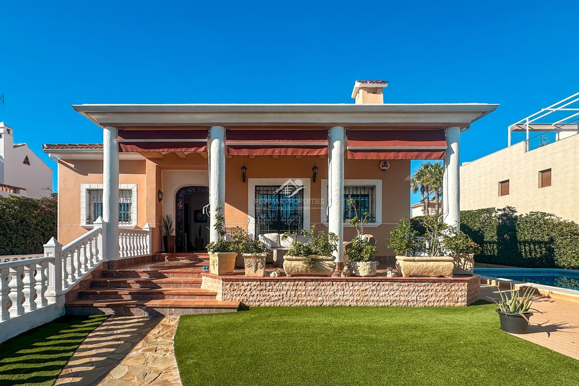 Resale - Villa - La Mata