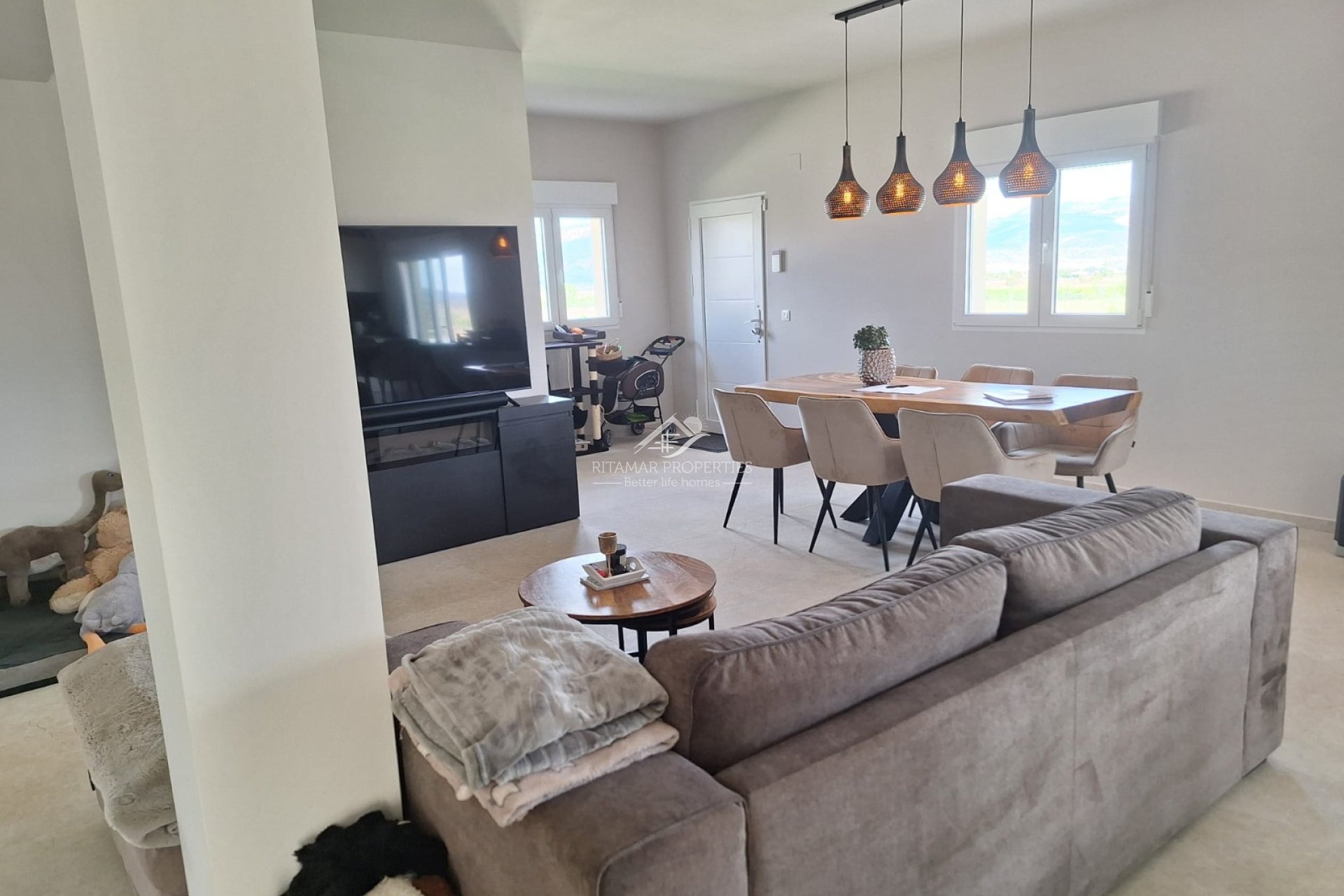 Resale - Villa - Pinoso