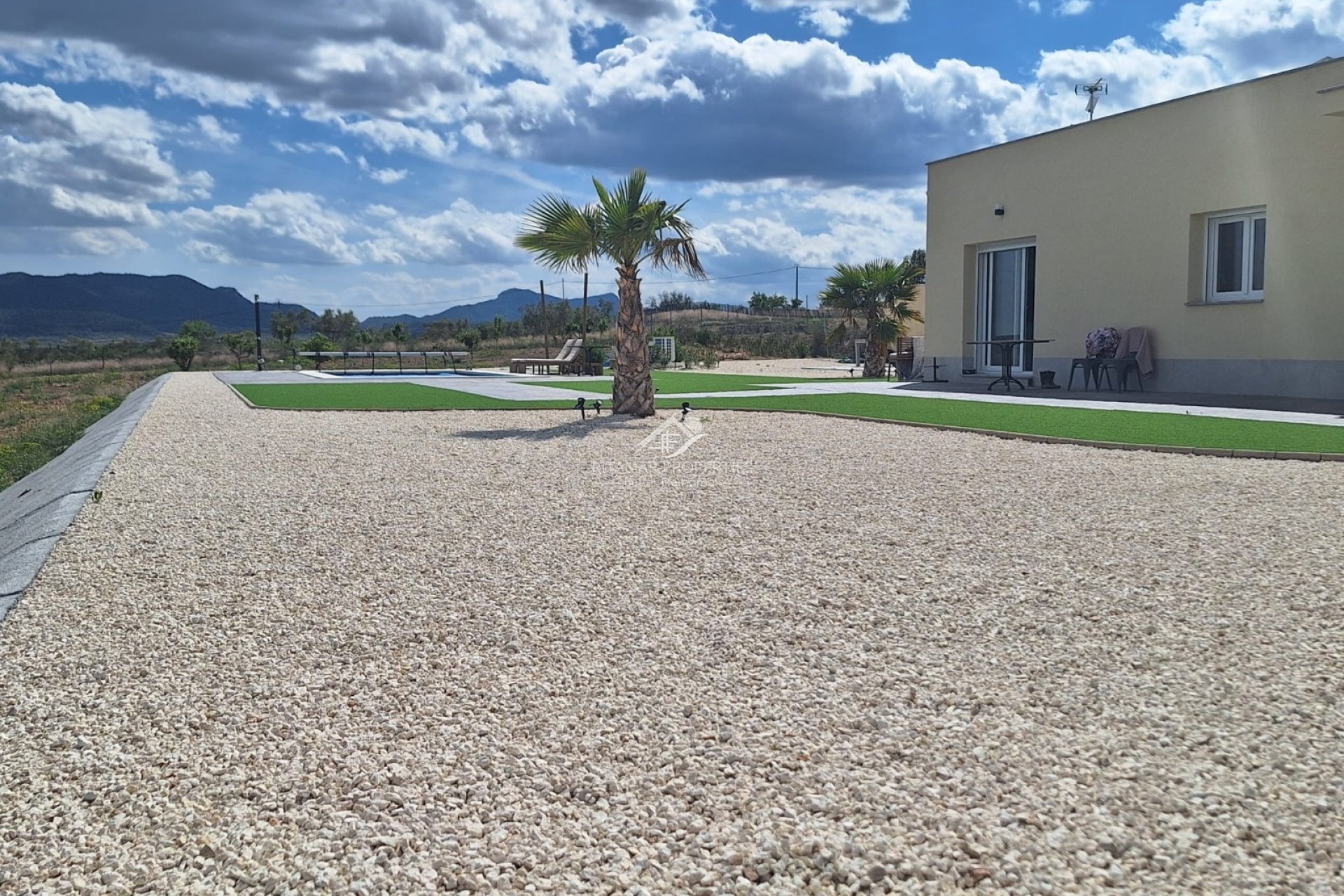 Resale - Villa - Pinoso