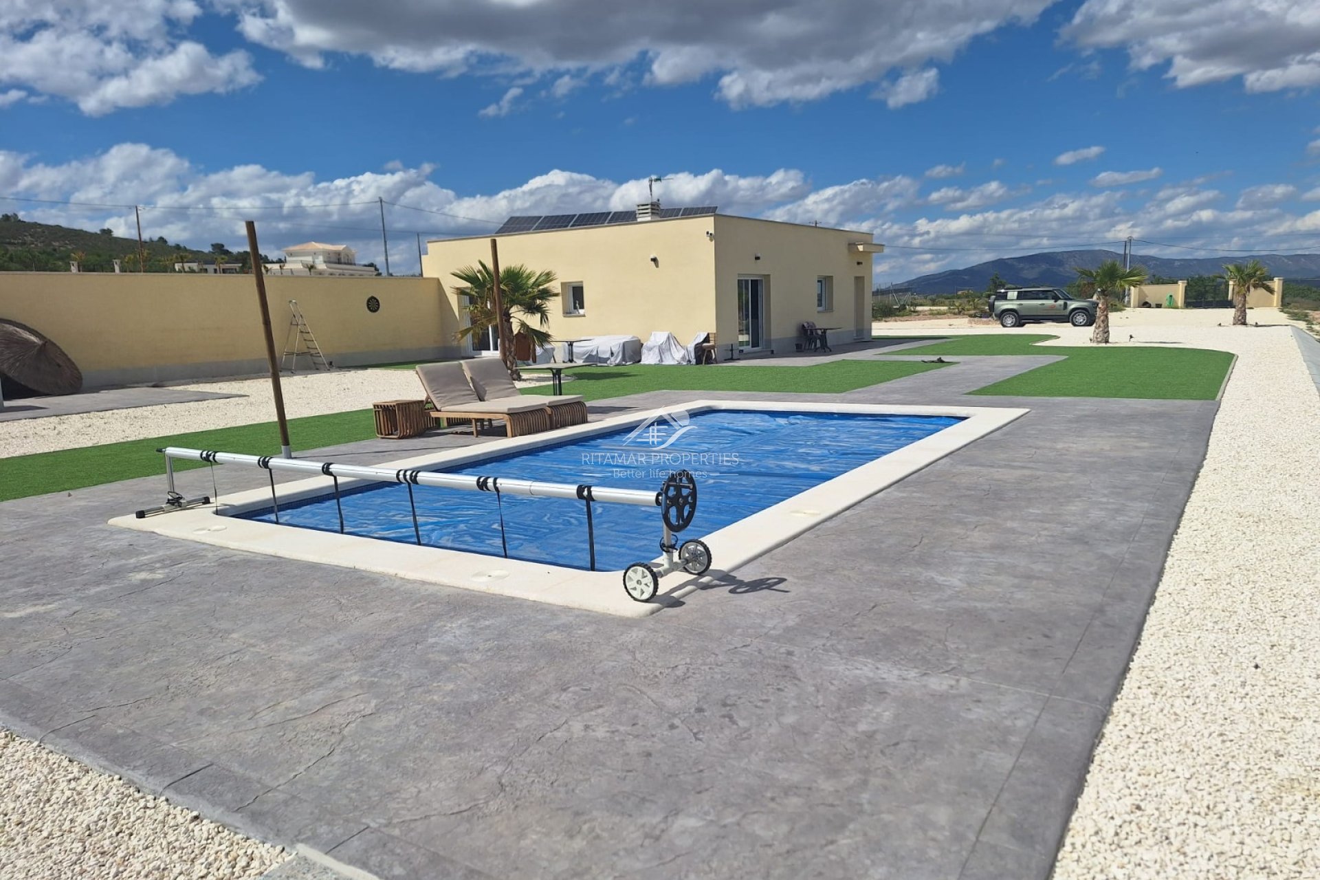 Resale - Villa - Pinoso