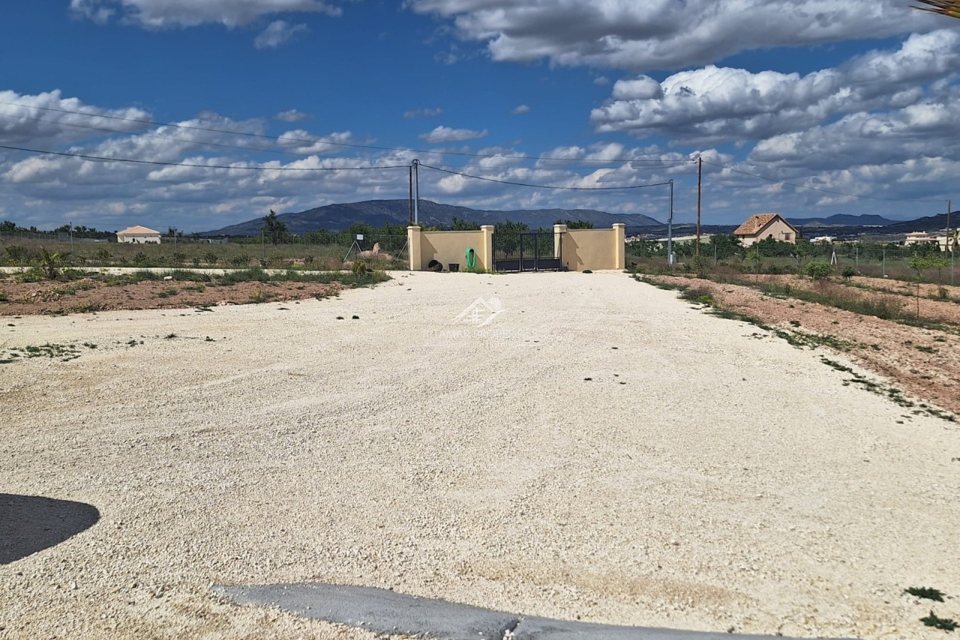 Resale - Villa - Pinoso