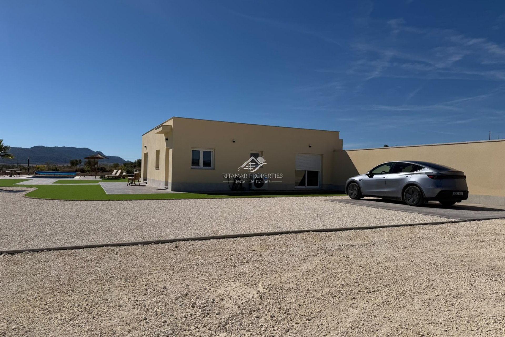 Resale - Villa - Pinoso