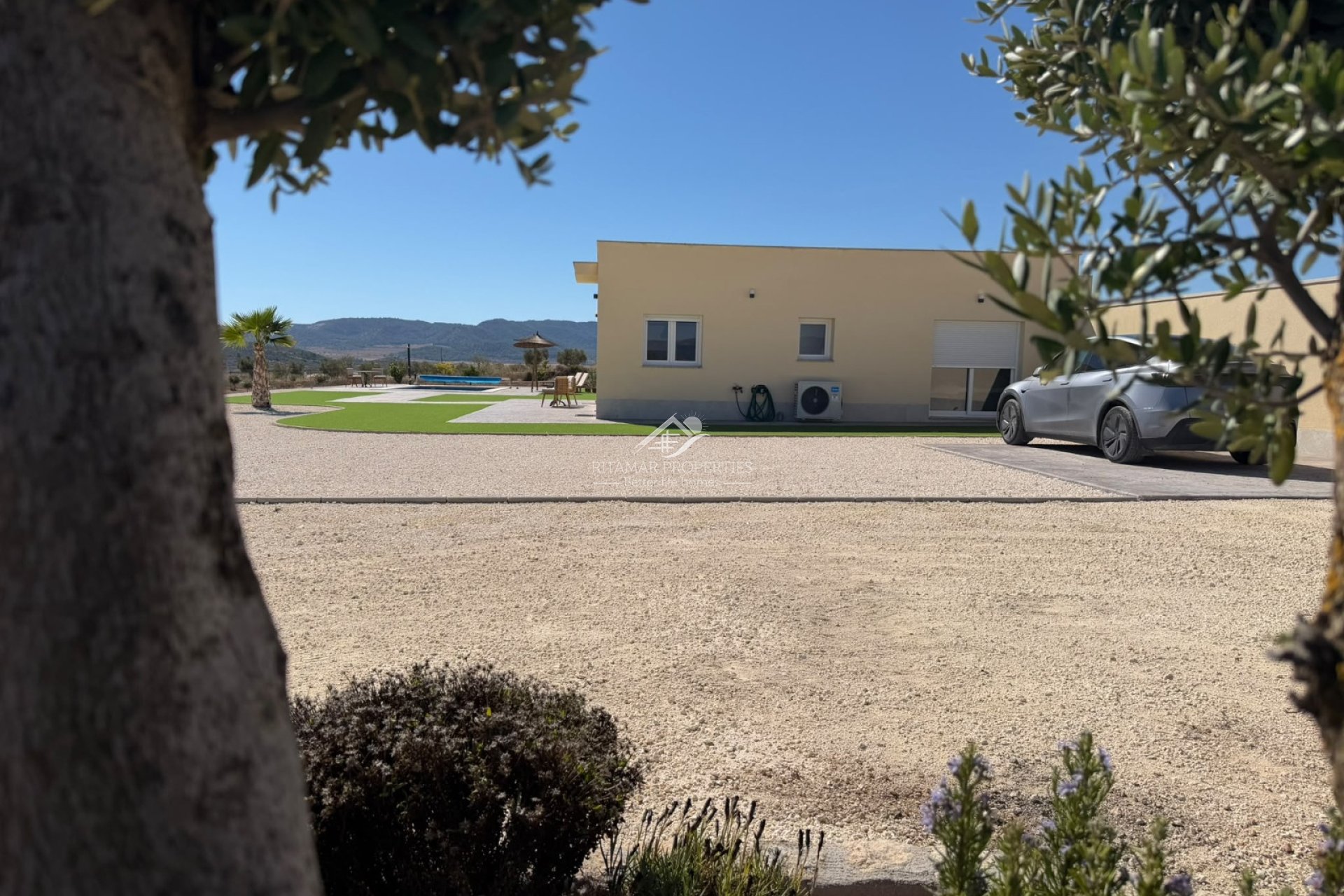 Resale - Villa - Pinoso