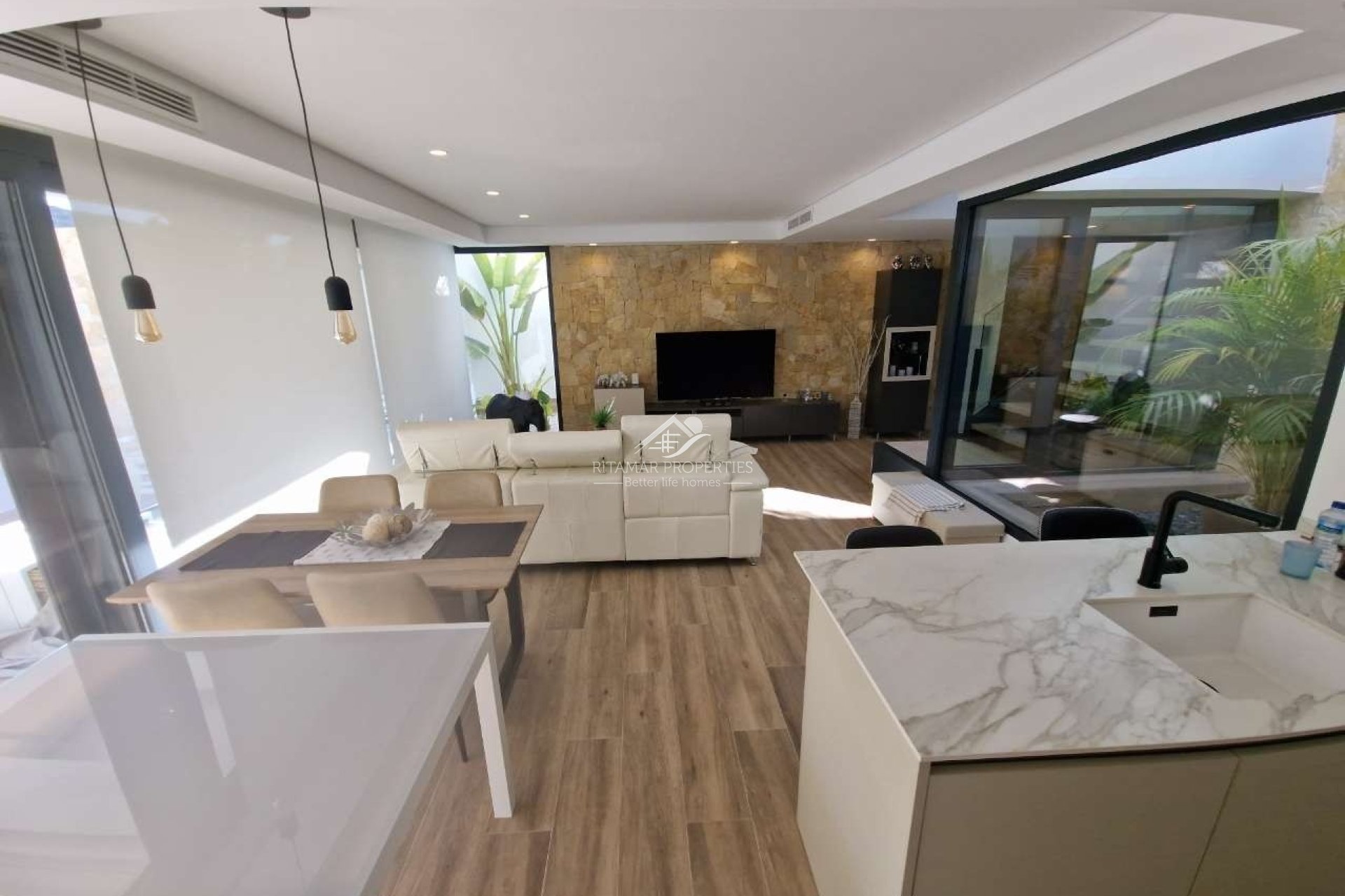 Reventa - Villa - Monforte del Cid - Font del Llop