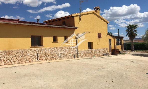 Reventa - Villa - Pinoso
