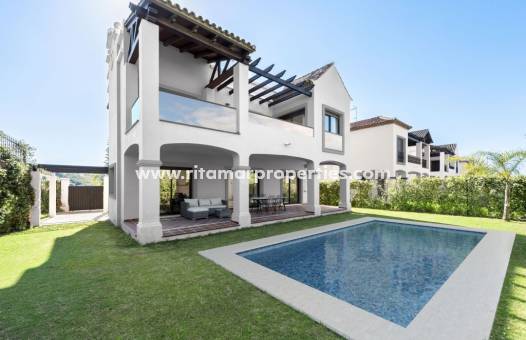 Villa · New build · Estepona · Estepona