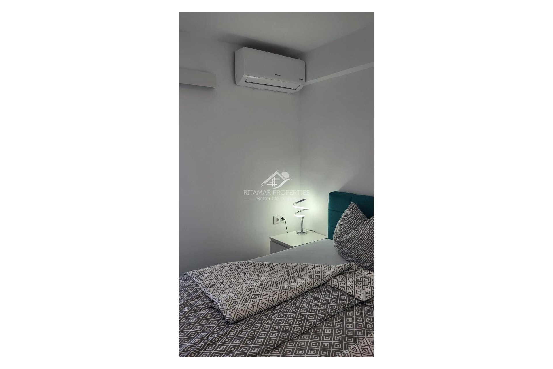 Weiterverkauf - Wohnung - Torrevieja - La Mata