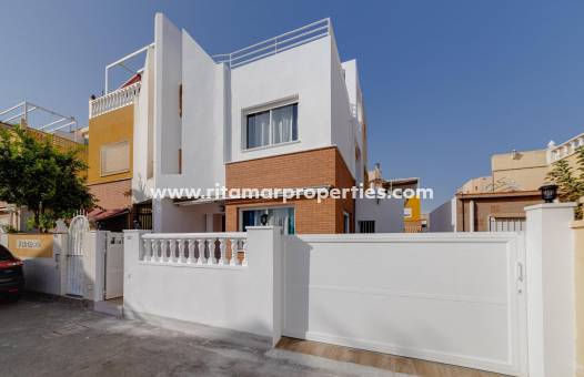 Villa -  - Orihuela - Urbanización Perla del Mar