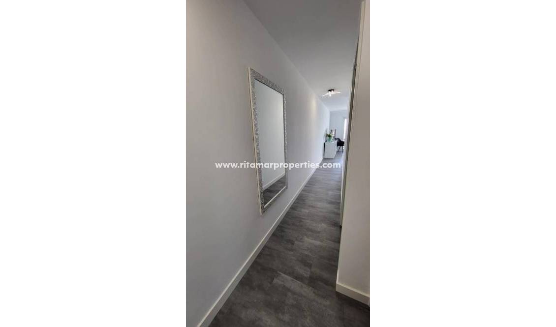 Sale - Apartment - Torrevieja - La Mata