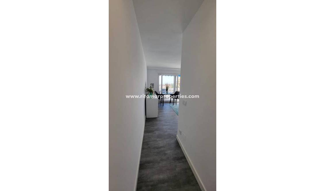 Sale - Apartment - Torrevieja - La Mata