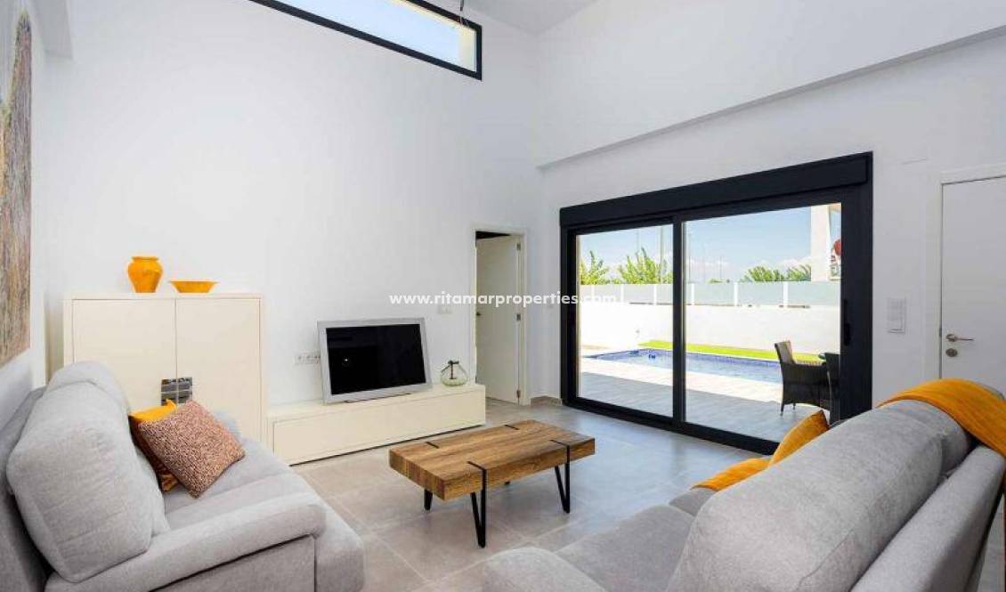  - Villa - Daya Nueva - Centro