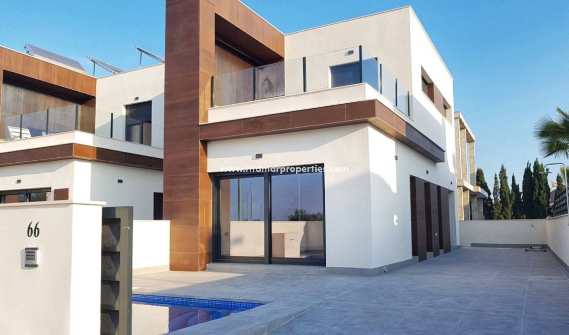  - Villa - Daya Nueva