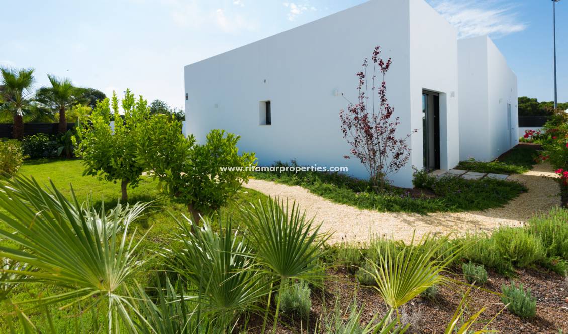 Obra Nueva - Villa - Pilar de la Horadada