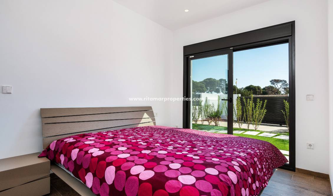 Obra Nueva - Villa - Pilar de la Horadada