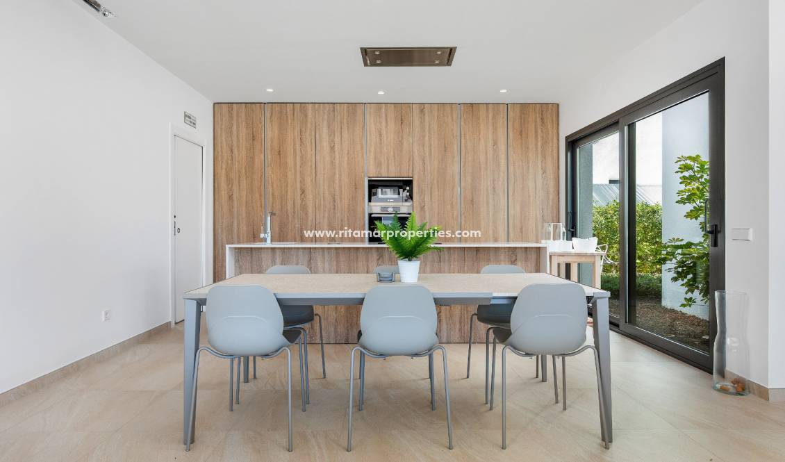 Obra Nueva - Villa - Pilar de la Horadada