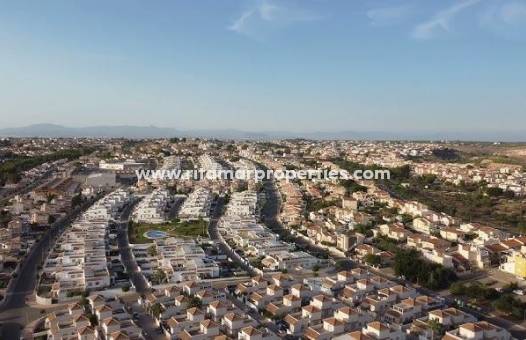  - Villa - San Fulgencio - Urb. La Marina