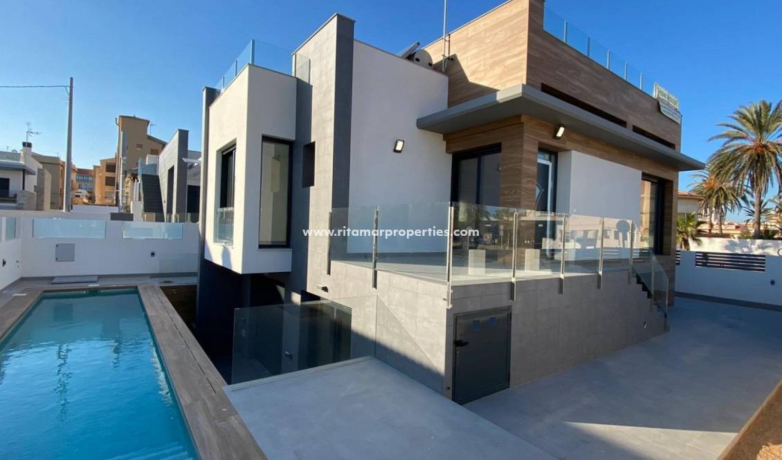  - Villa - Torrevieja - La Mata