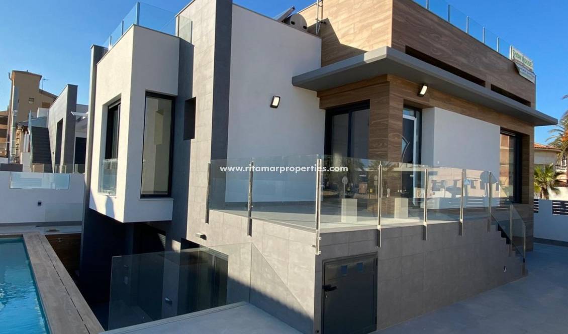  - Villa - Torrevieja - La Mata