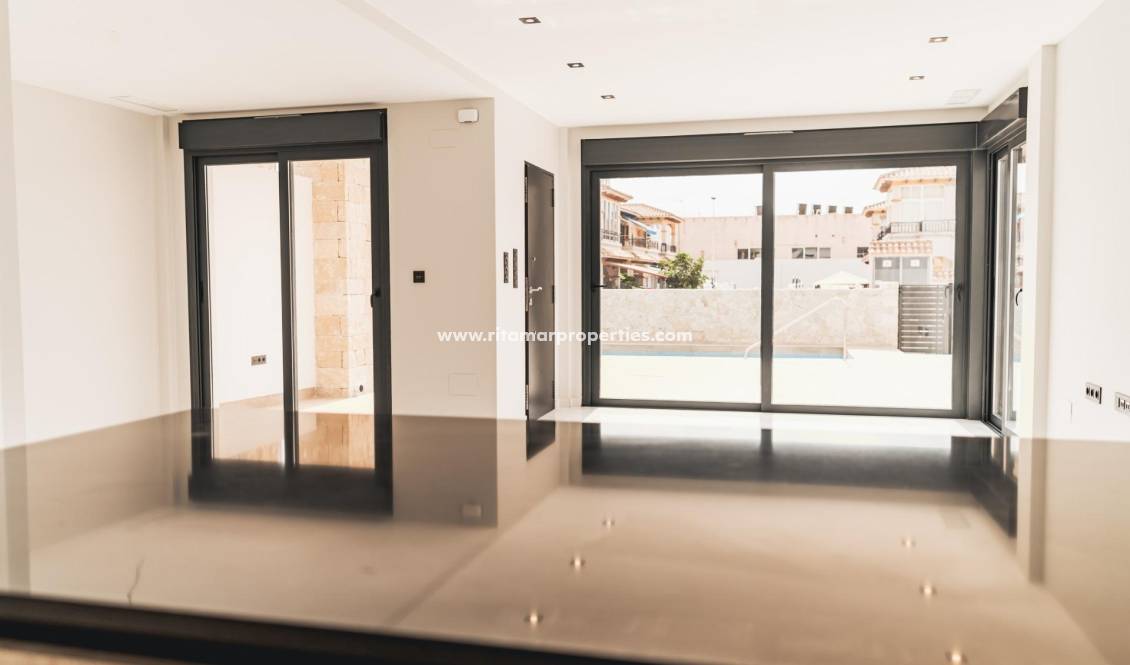  - Villa - Orihuela Costa - Punta Prima
