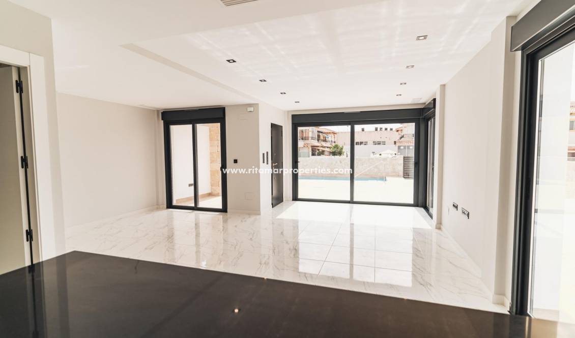  - Villa - Orihuela Costa - Punta Prima