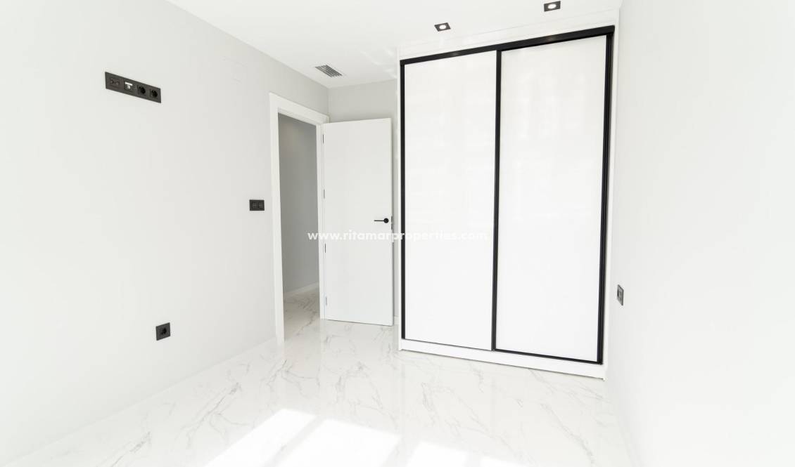  - Villa - Orihuela Costa - Punta Prima