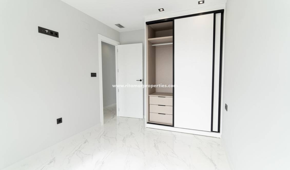  - Villa - Orihuela Costa - Punta Prima