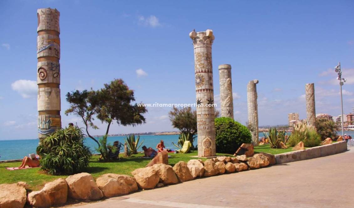 Weiterverkauf - Wohnung - Torrevieja - Playa Del Cura
