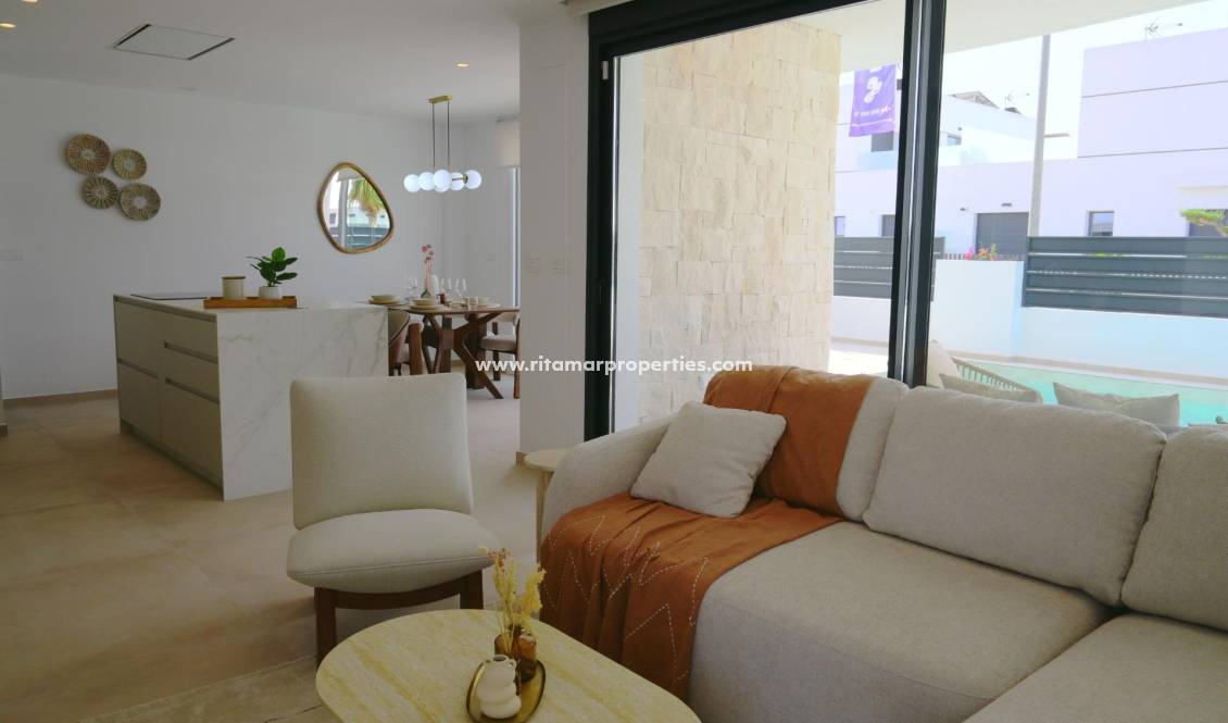 Neubau - Villa - Dolores - polideportivo