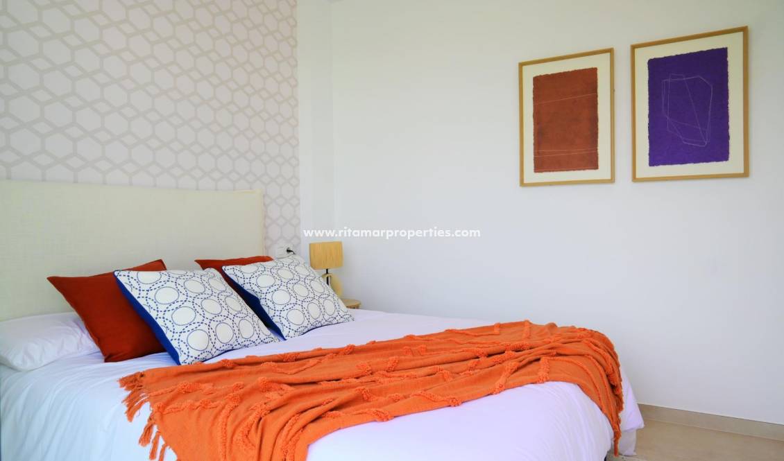 Neubau - Villa - Dolores - polideportivo