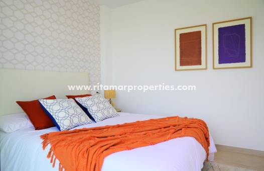 Neubau - Villa - Dolores - polideportivo