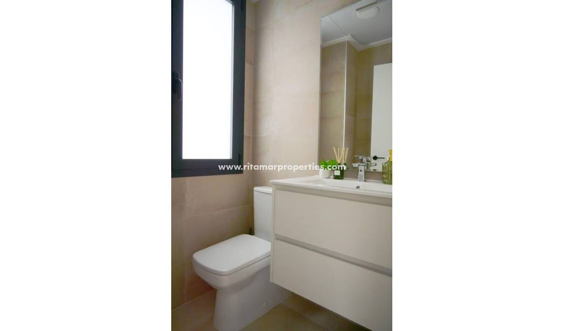 Neubau - Villa - Dolores - polideportivo