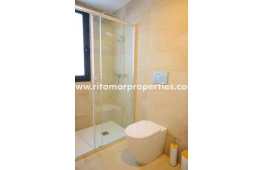 Neubau - Villa - Dolores - polideportivo