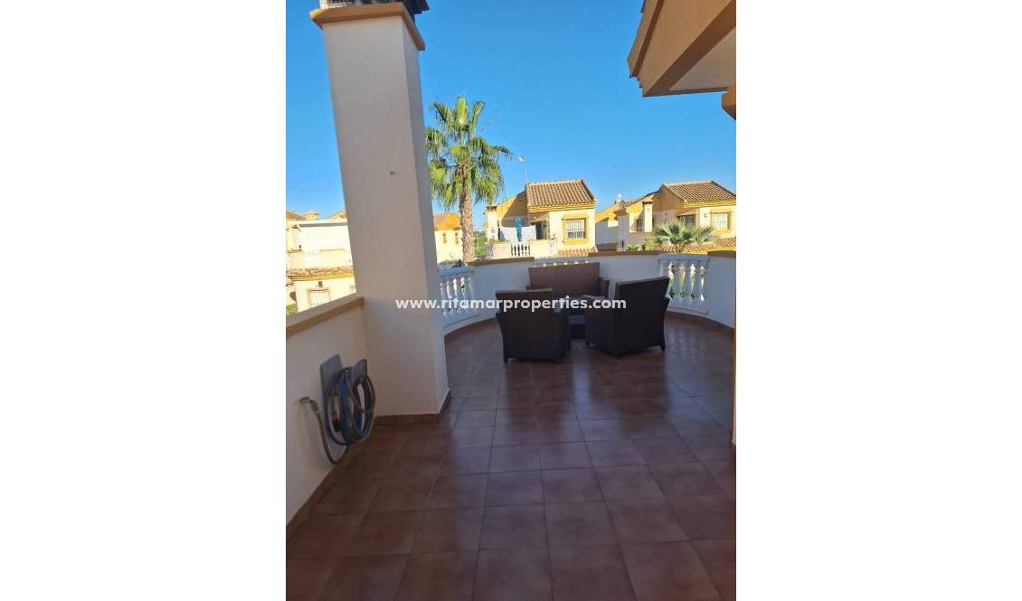 Sale - Villa - Guardamar del Segura - El Raso