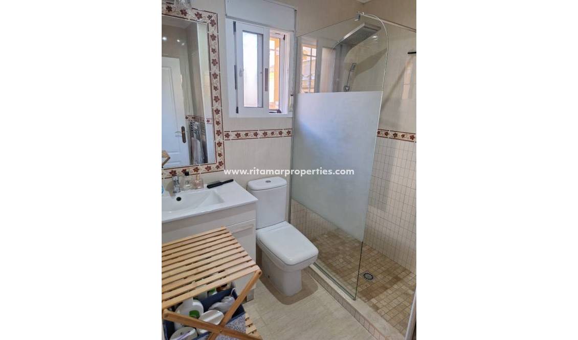 Sale - Villa - Guardamar del Segura - El Raso