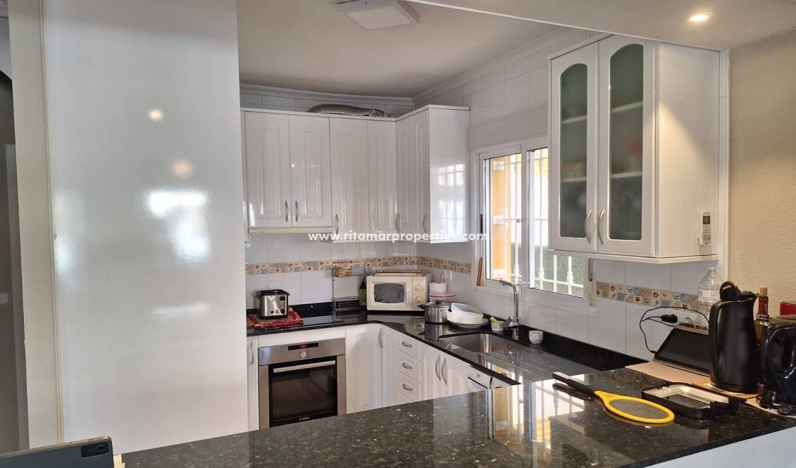 Sale - Villa - Guardamar del Segura - El Raso