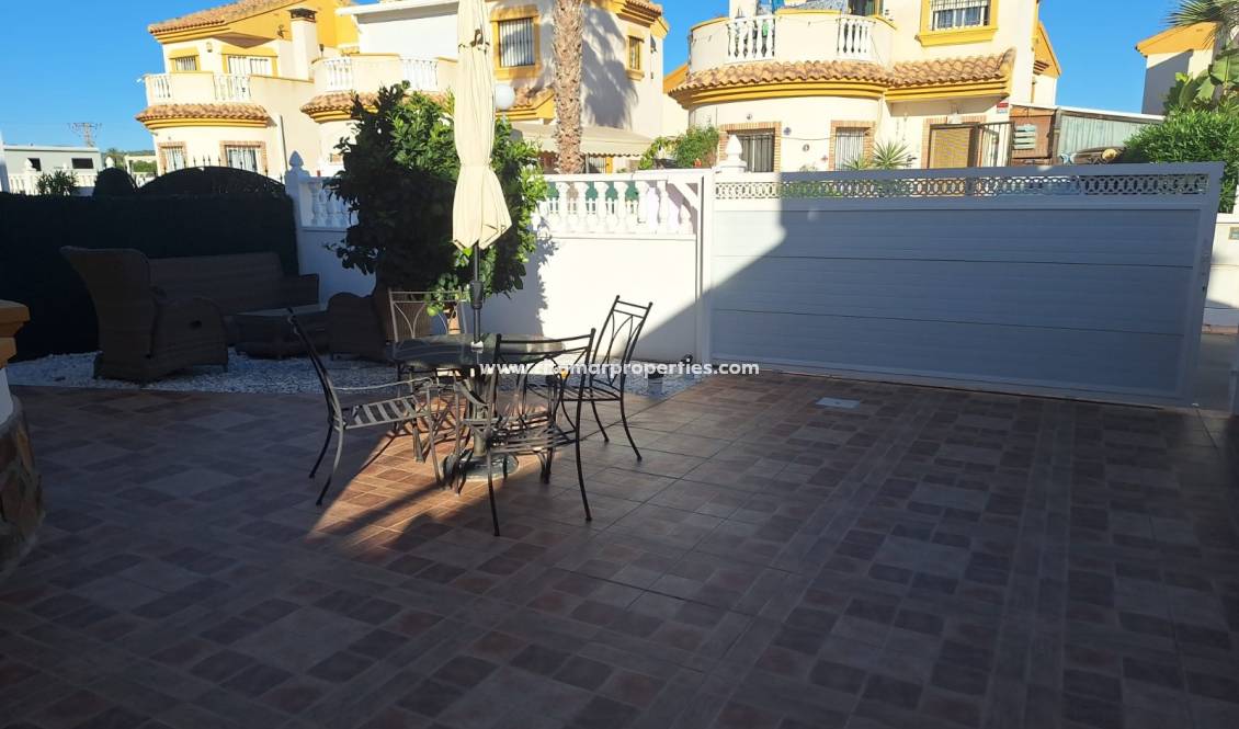 Sale - Villa - Guardamar del Segura - El Raso