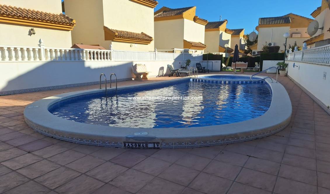 Sale - Villa - Guardamar del Segura - El Raso