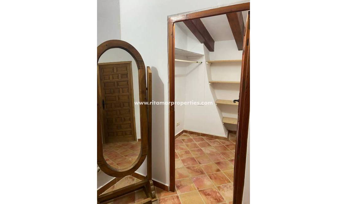 Weiterverkauf - Villa - Pinoso