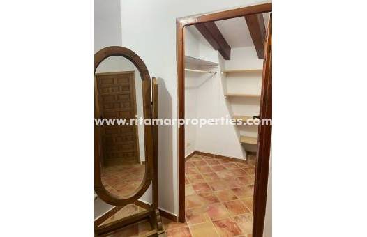 Weiterverkauf - Villa - Pinoso