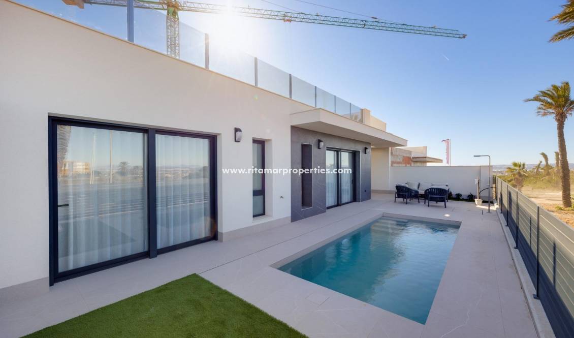 Obra Nueva - Villa - Torrevieja - Sector 25
