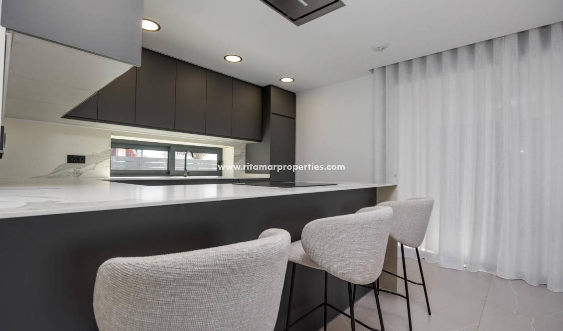 Obra Nueva - Villa - Torrevieja - Sector 25