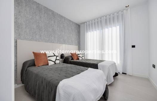 Obra Nueva - Villa - Torrevieja - Sector 25