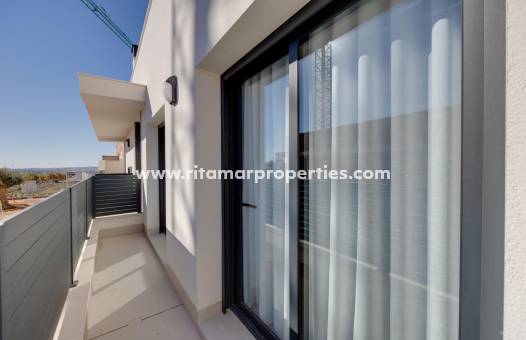 Obra Nueva - Villa - Torrevieja - Sector 25