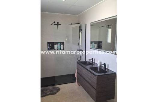Sale - Villa - Pinoso