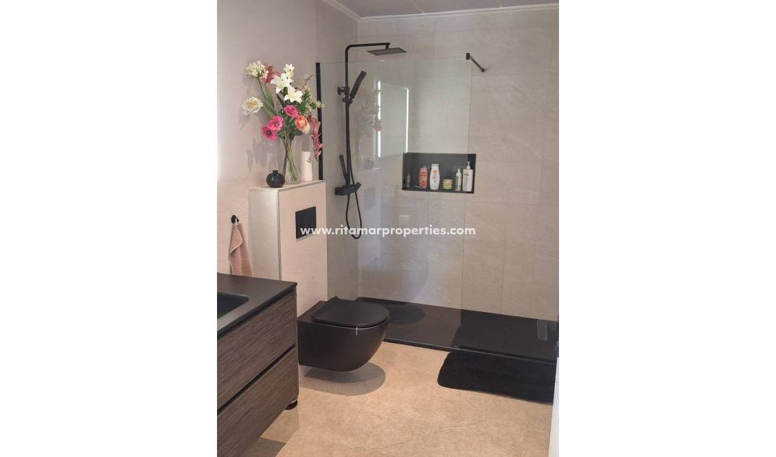 Sale - Villa - Pinoso